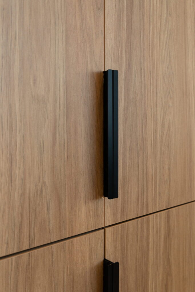 GWH_One-Apartments_N1204_Kitchen_Cabinets_1360x2040.jpg
