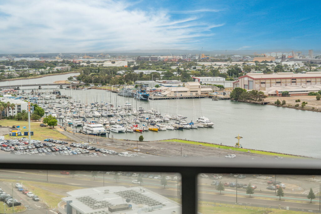 GWH_One_1703_Balcony_views_1_2040x1360.jpg