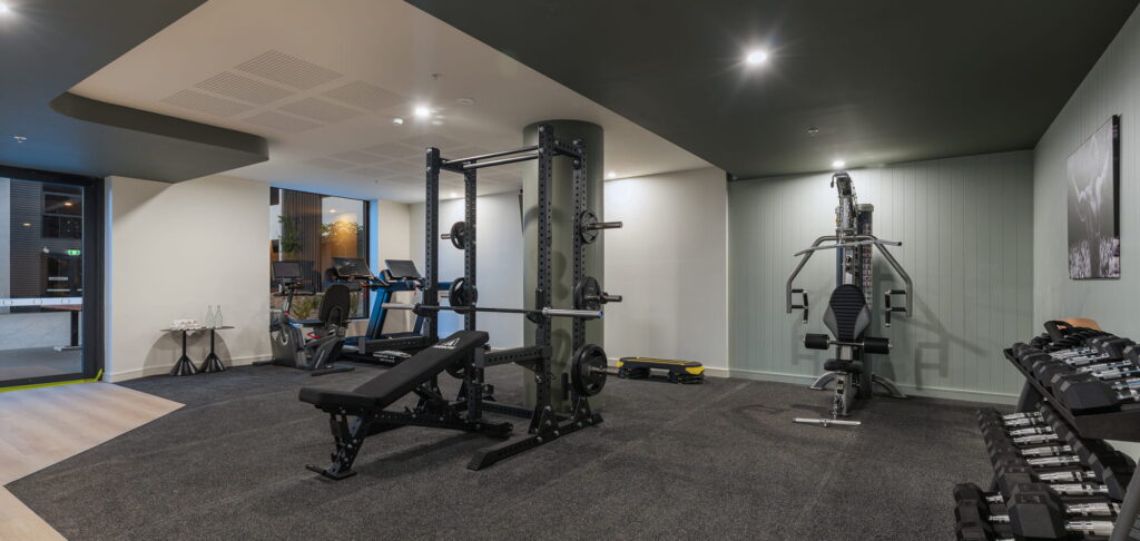 ONE_Gym_Amenity_GWH_901_2000x950.jpg