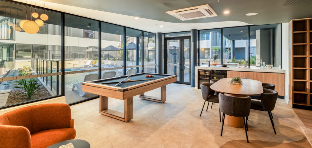 ONE_Pool-room_Amenity_GWH_901_2000x950.jpg