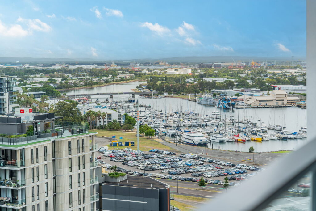 One_1701_GWH_Balcony_views_1_2040x1360.jpg