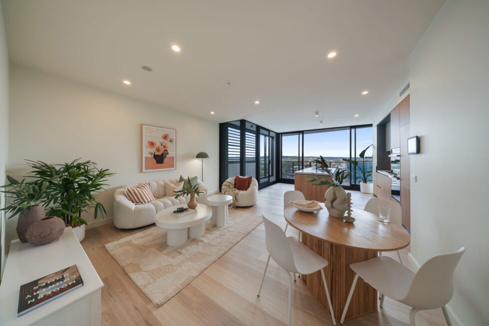 One_1701_GWH_Living_Dining_1_2040x1360.jpg