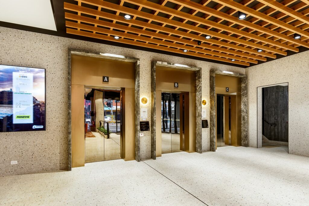 GWH_Darby_Plaza_Commercial_Office_lobby_2000x1330