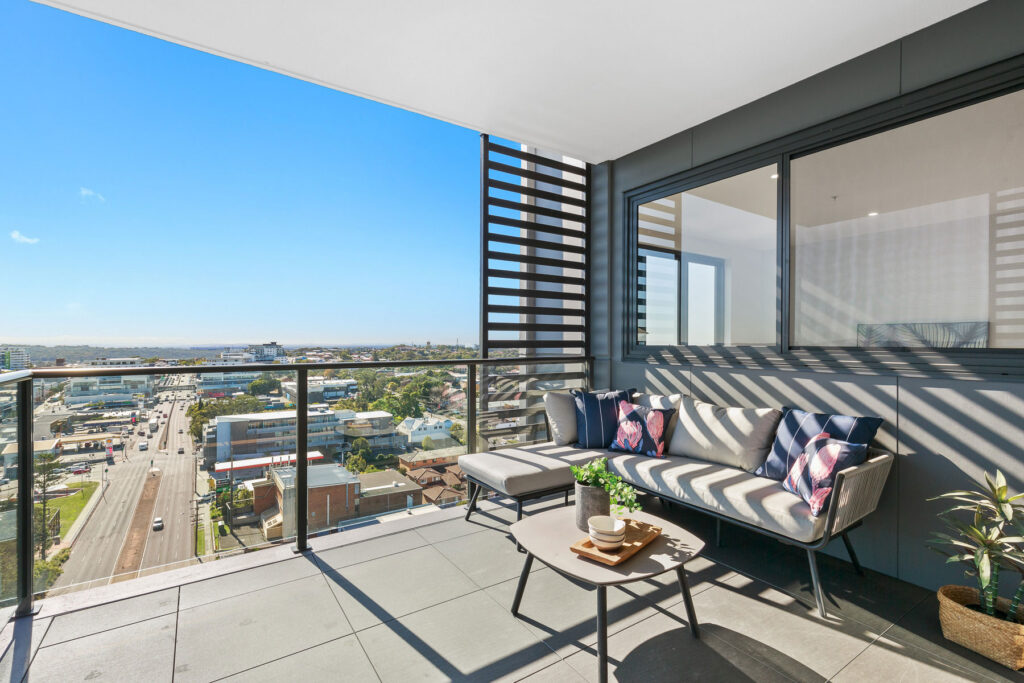 GWH_Projects_Highpoint_Apartments_Internal_Balcony_1800x1200