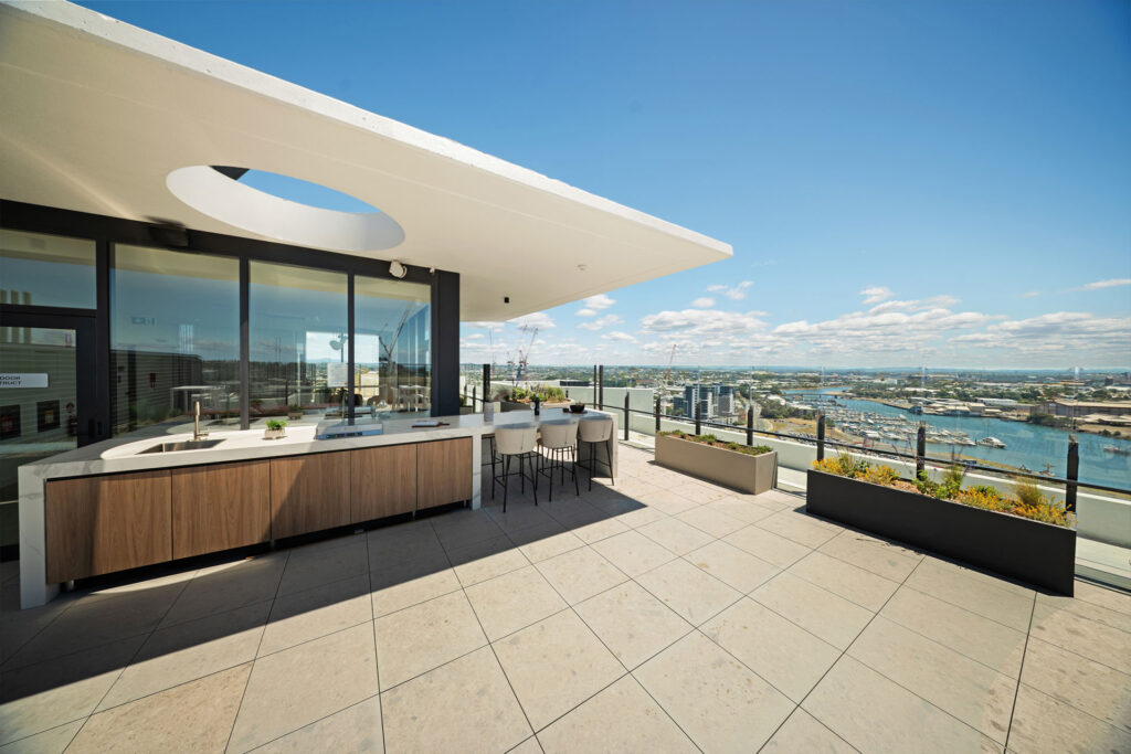 GWH_Projects_Residential_One_Apartments_Harbourview_Lounge_1920x1280